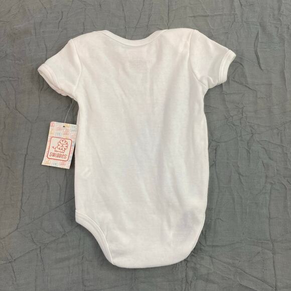 2 for $25  2 pc Infant Bodysuits Bundle NWT - Picture 6 of 7